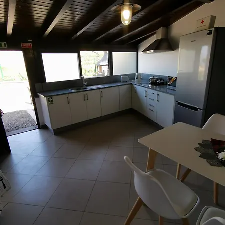 Nova Madeira In Casa A And B * 푼샬