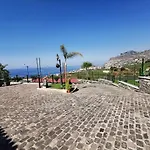 Nova Madeira In Casa A And B *