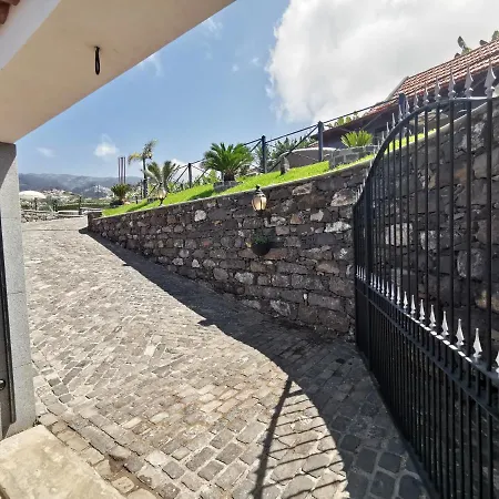 Nova Madeira In Casa A And B Tatil Evi *