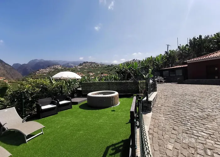 Nova Madeira In Casa A&b *