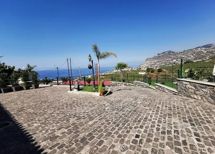 Nova Madeira In Casa A And B *