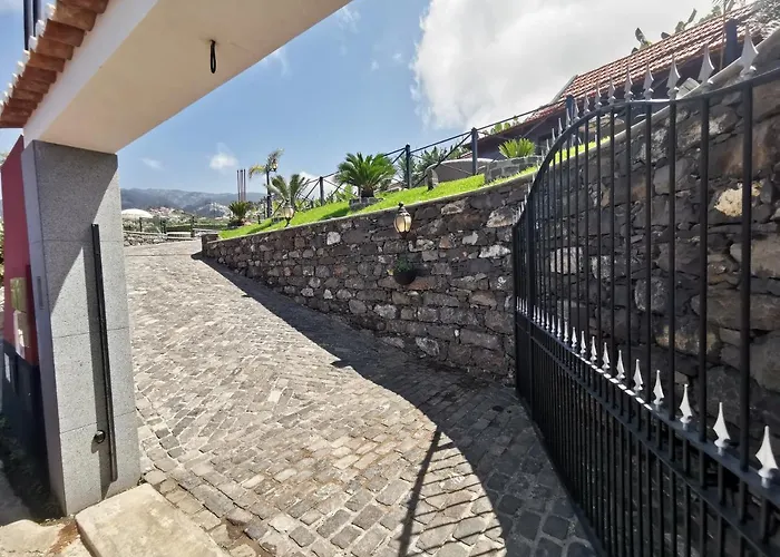 Nova Madeira In Casa A And B Tatil Evi *