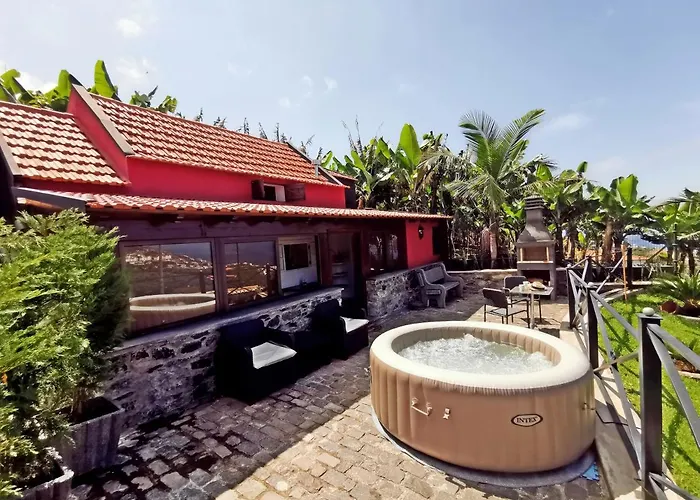 Nova Madeira In Casa A&b *