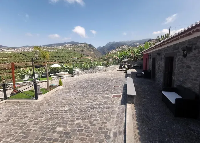 Nova Madeira In Casa A&b *